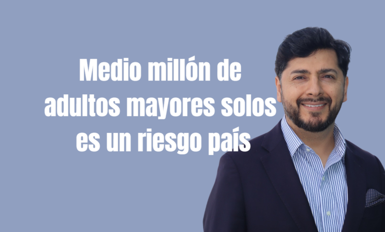 Michel Toledo, quien advierte que en Chile más de 530.000 personas mayores viven solas y que los delitos contra adultos mayores aumentaron un 86,8% en los últimos cinco años, con más de 118.000 víctimas registradas en 2024, principalmente por robos en viviendas habitadas, estafas y asaltos.